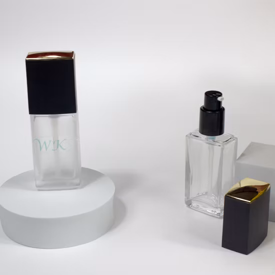 Flacone per fondotinta liquido in vetro quadrato trasparente da 30 ml Flacone per lozione per pompa per cosmetici per trucco Bb Cream